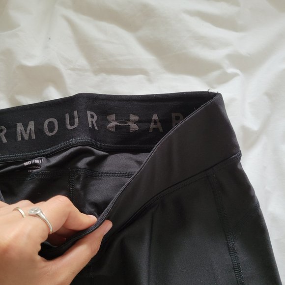 3/4 Black Under Armour Legging - Picture 3 of 4